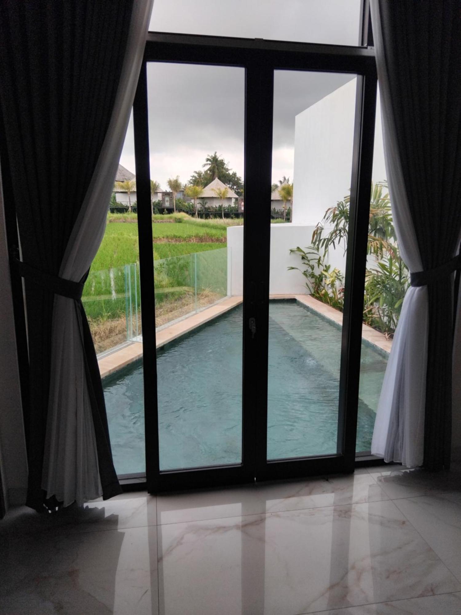Sujiwa Ubud Hotel & Villa Екстериор снимка