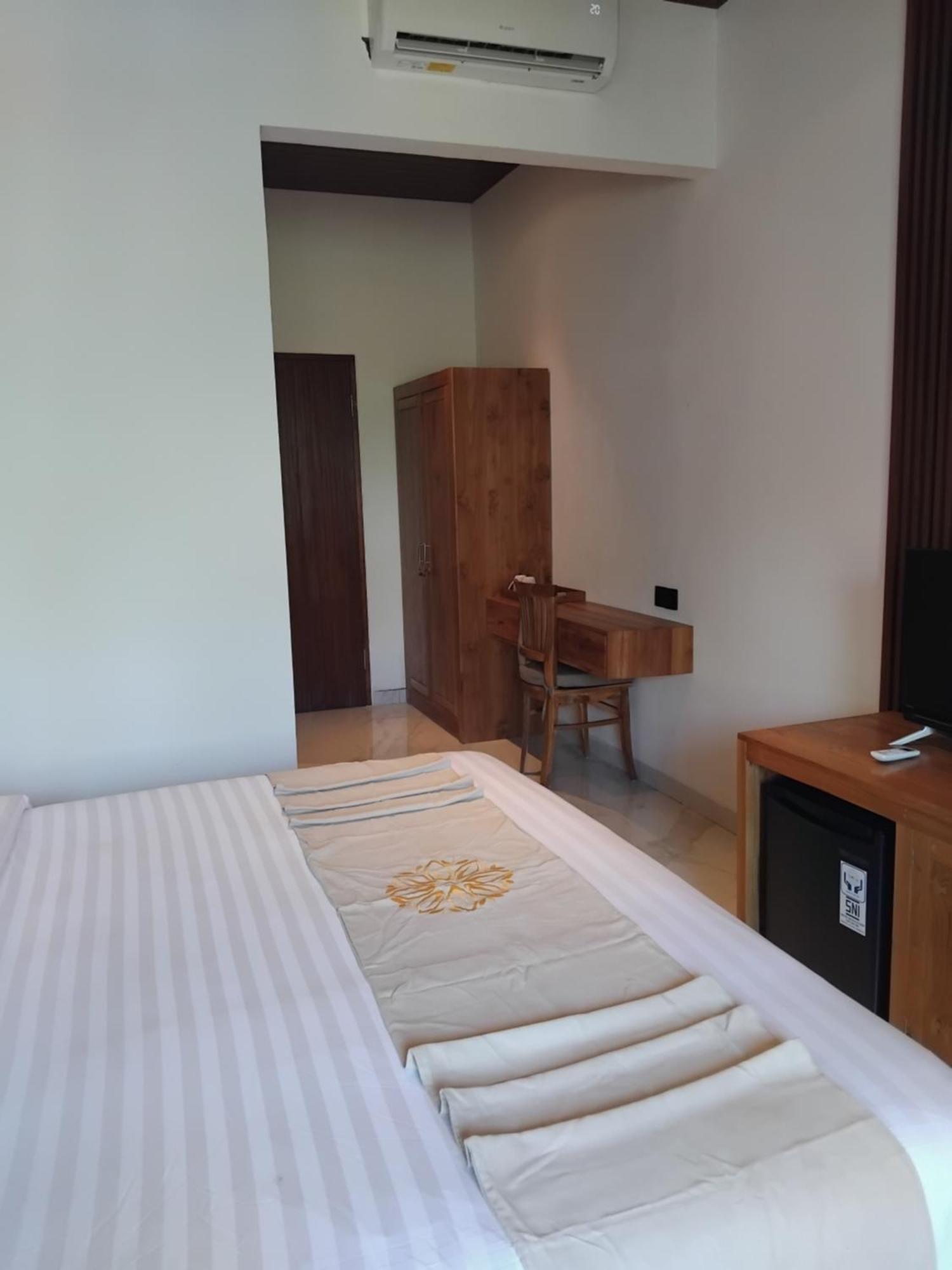 Sujiwa Ubud Hotel & Villa Екстериор снимка