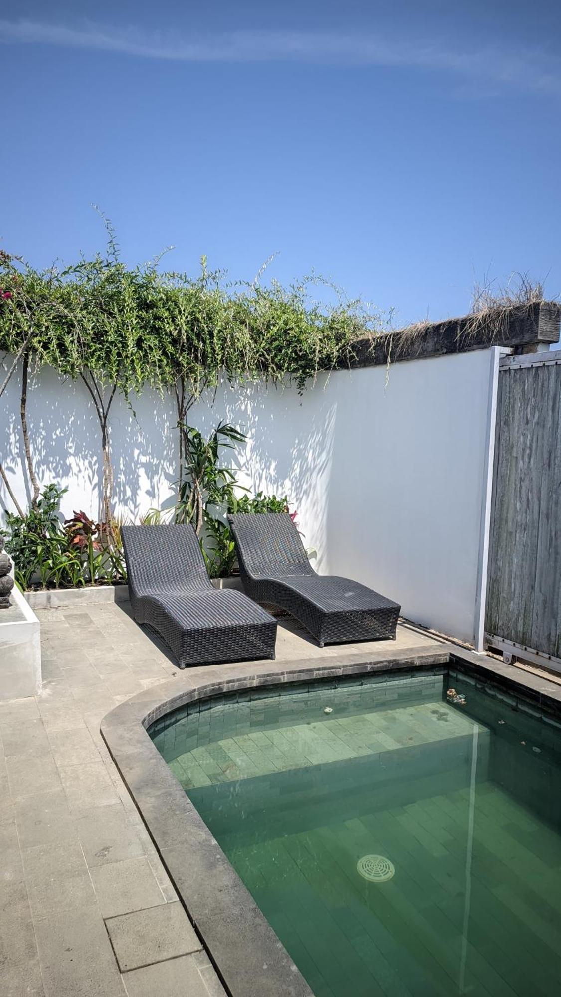 Sujiwa Ubud Hotel & Villa Екстериор снимка
