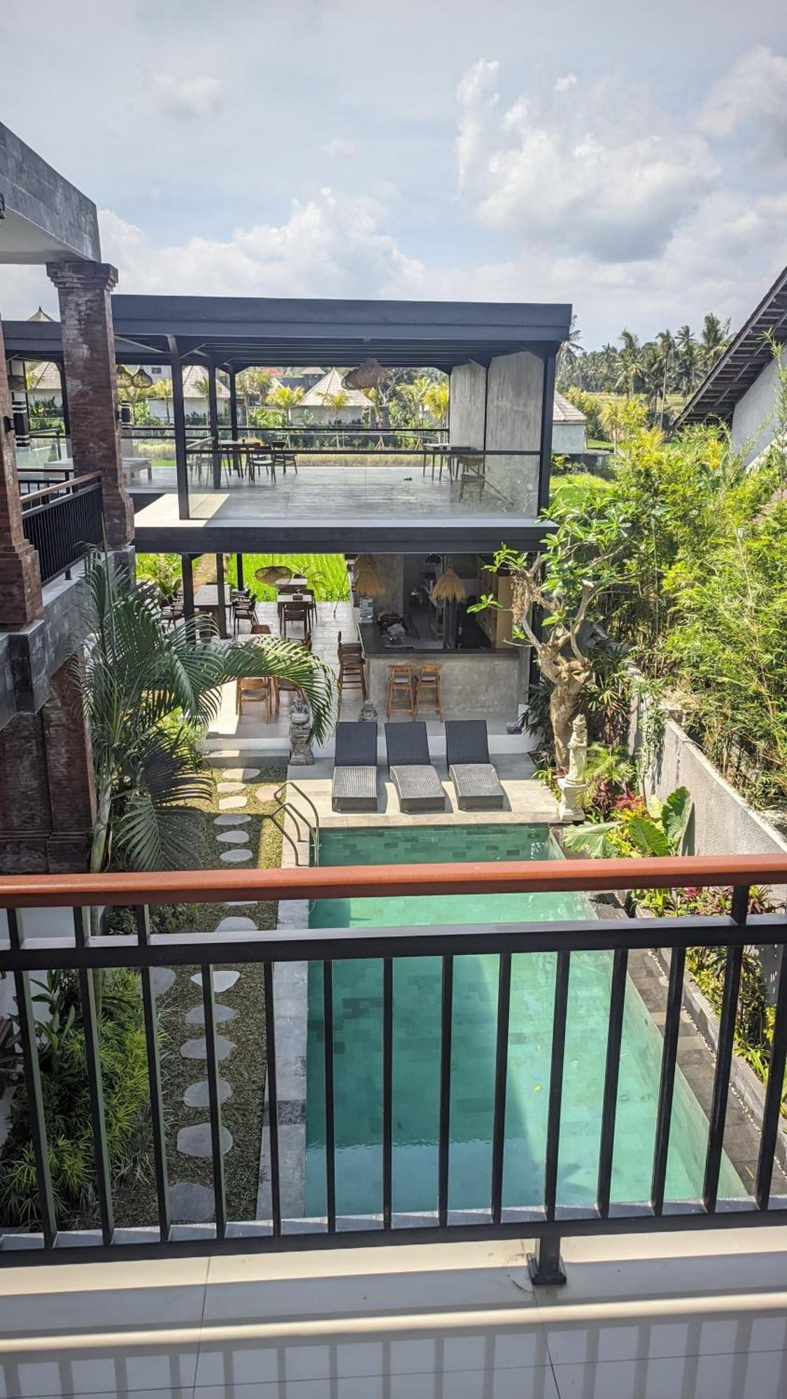 Sujiwa Ubud Hotel & Villa Екстериор снимка