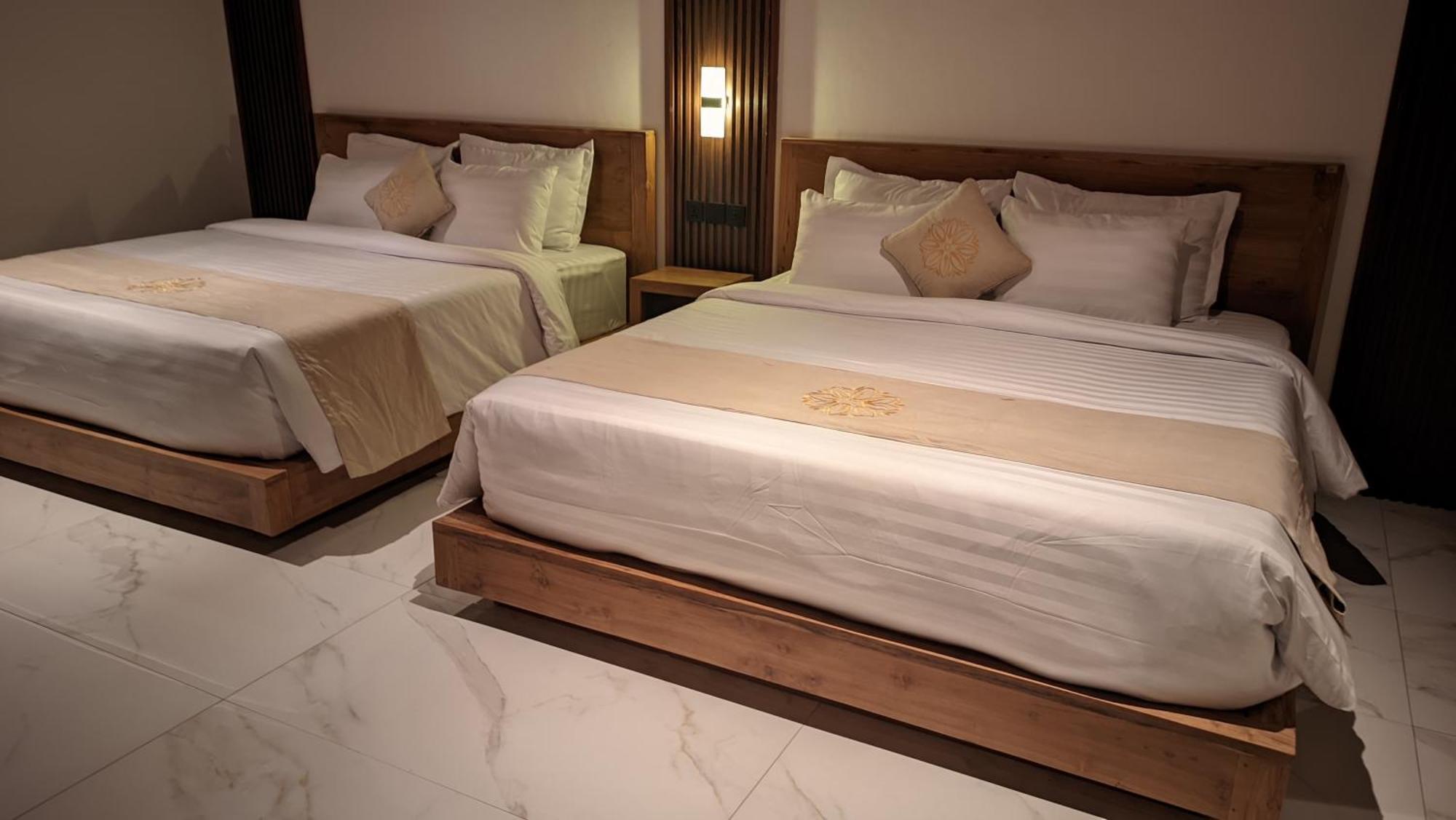 Sujiwa Ubud Hotel & Villa Екстериор снимка