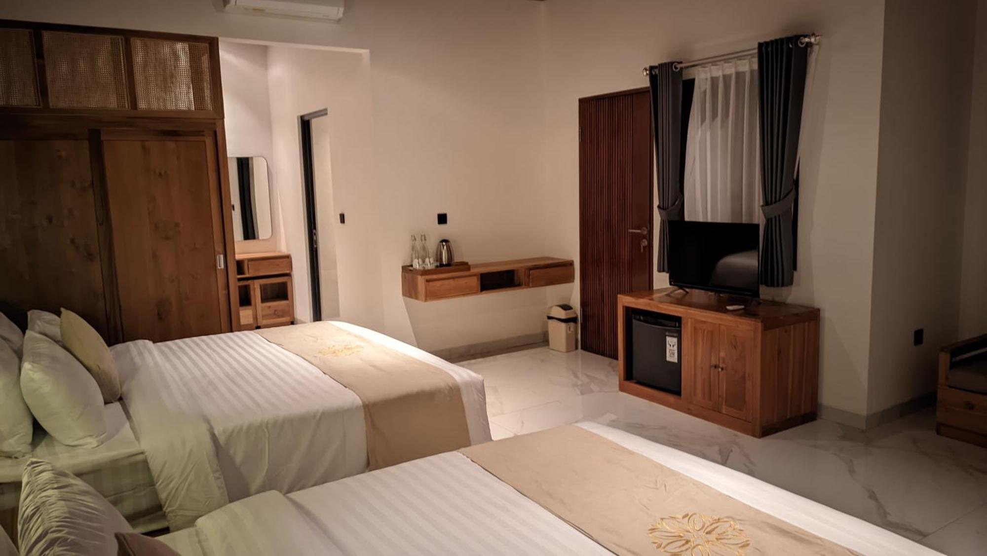 Sujiwa Ubud Hotel & Villa Екстериор снимка