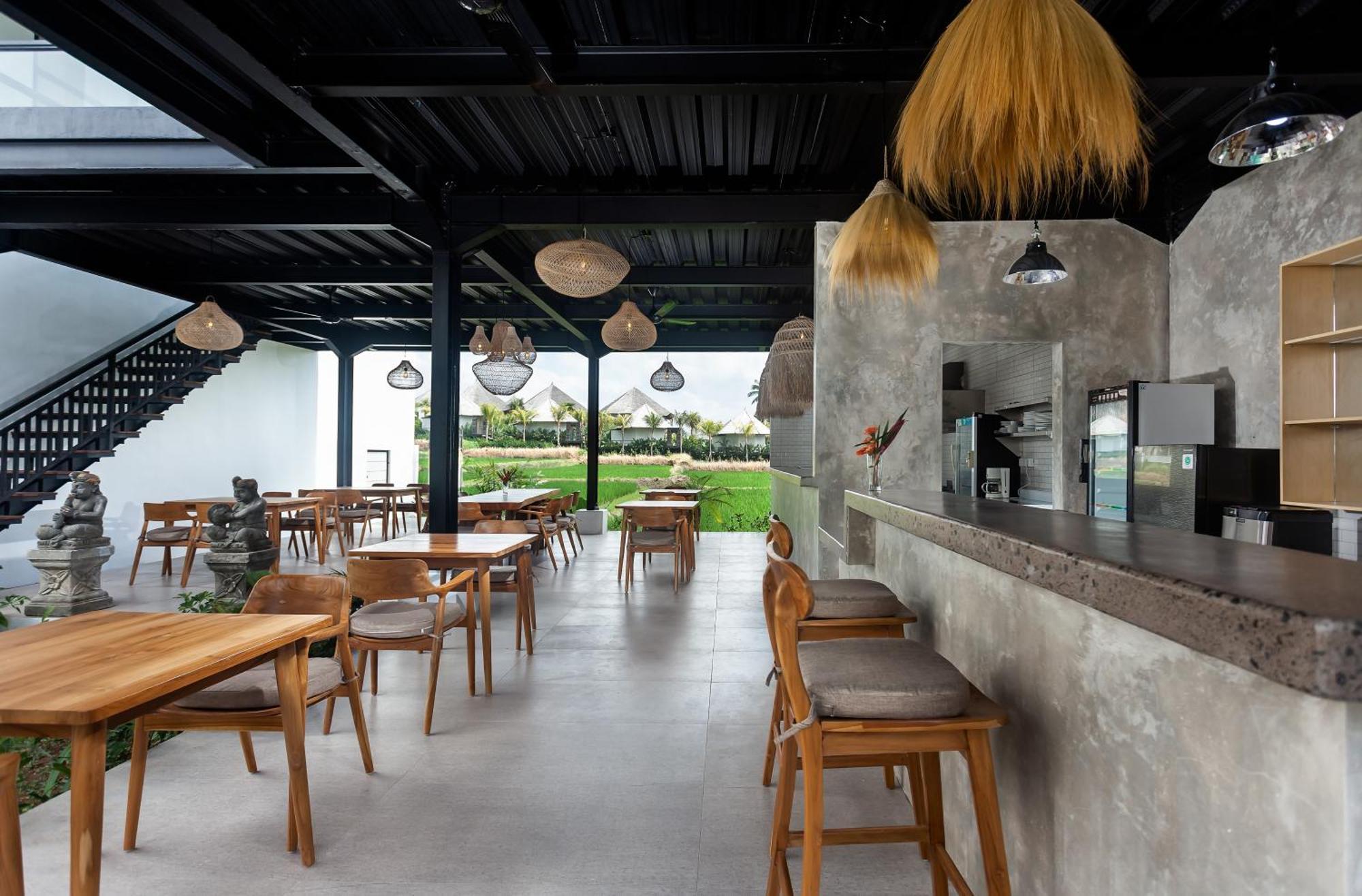 Sujiwa Ubud Hotel & Villa Екстериор снимка
